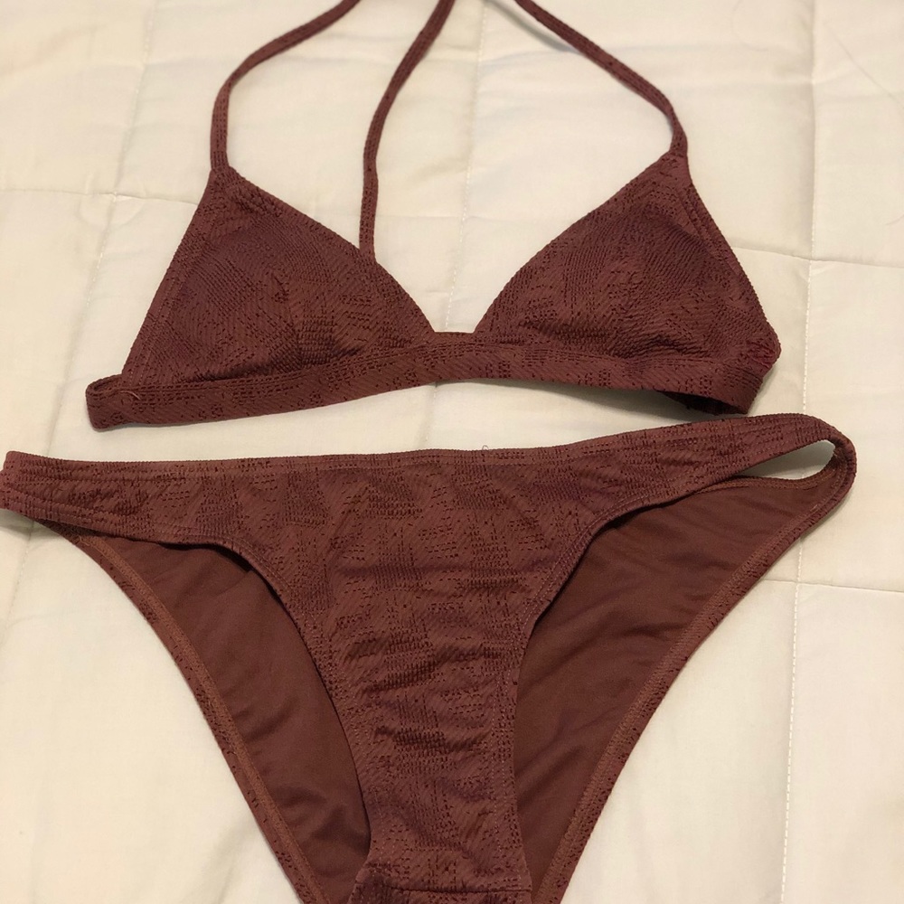 Billabong size medium